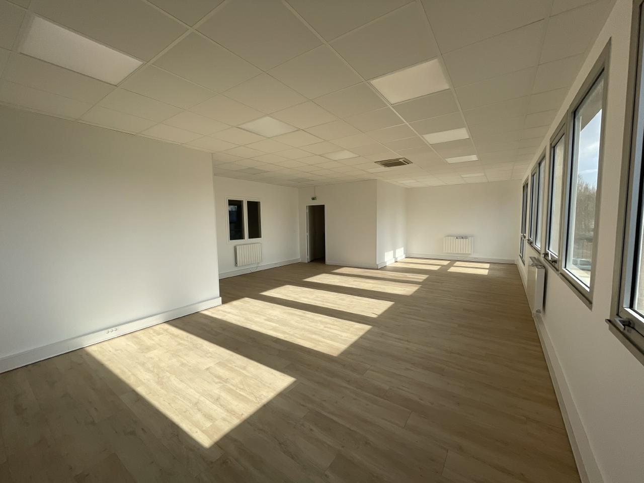 Local d'activité Coignières 1345m² Location local d'activité Coignières Yvelines OLACT2001308 8